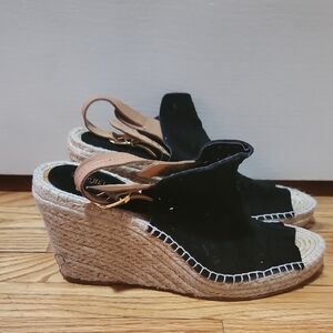 Stylish Black and Tan Wedge Sandals